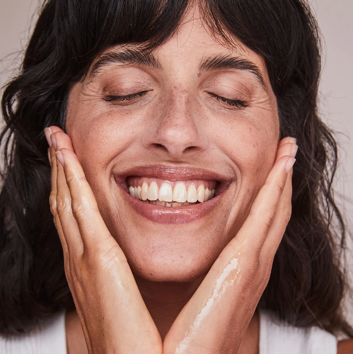 Essential Cleansing Oil image 4